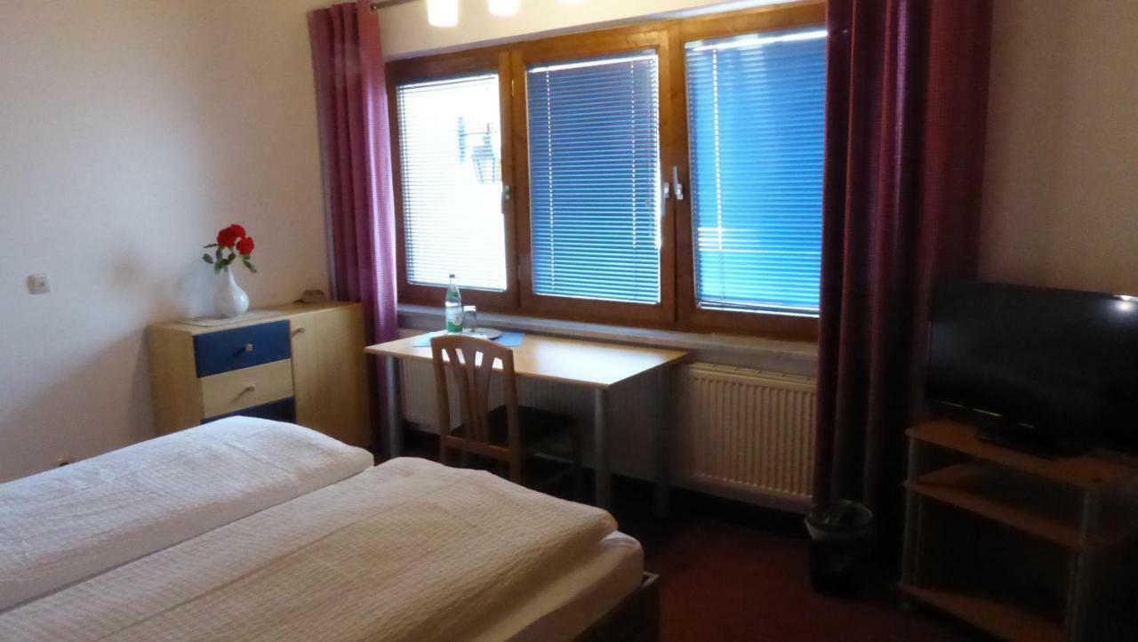Haus Rosmarin Hotel Schrobenhausen Eksteriør billede